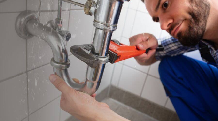 Professional same day plumber services in Golden, IL